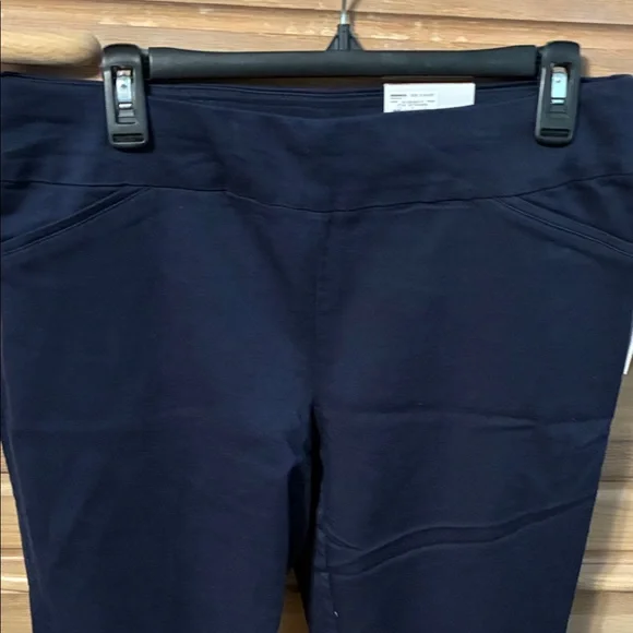 Croft & Barrow Blue Effortless Stretch Pans 12 Short mid Rise straight legs - Picture 4 of 7